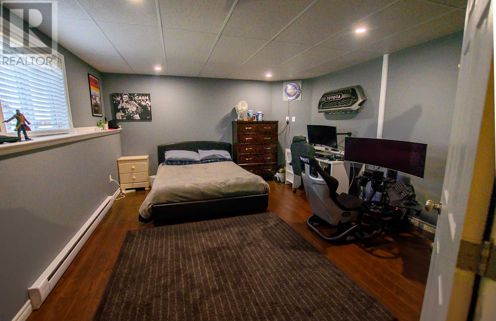 Photo 32