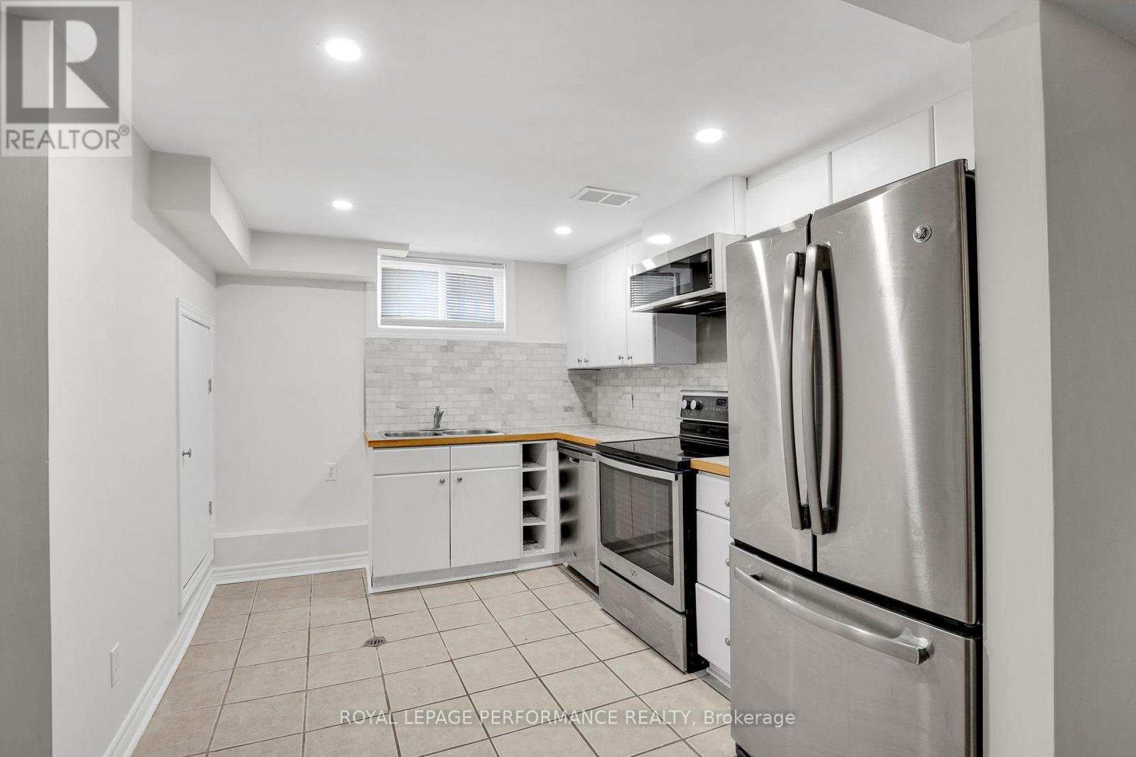 Lower Unit - 940 Brant Lower Unit Street, Ottawa, Ontario  K1K 3N2 - Photo 6 - X13222106