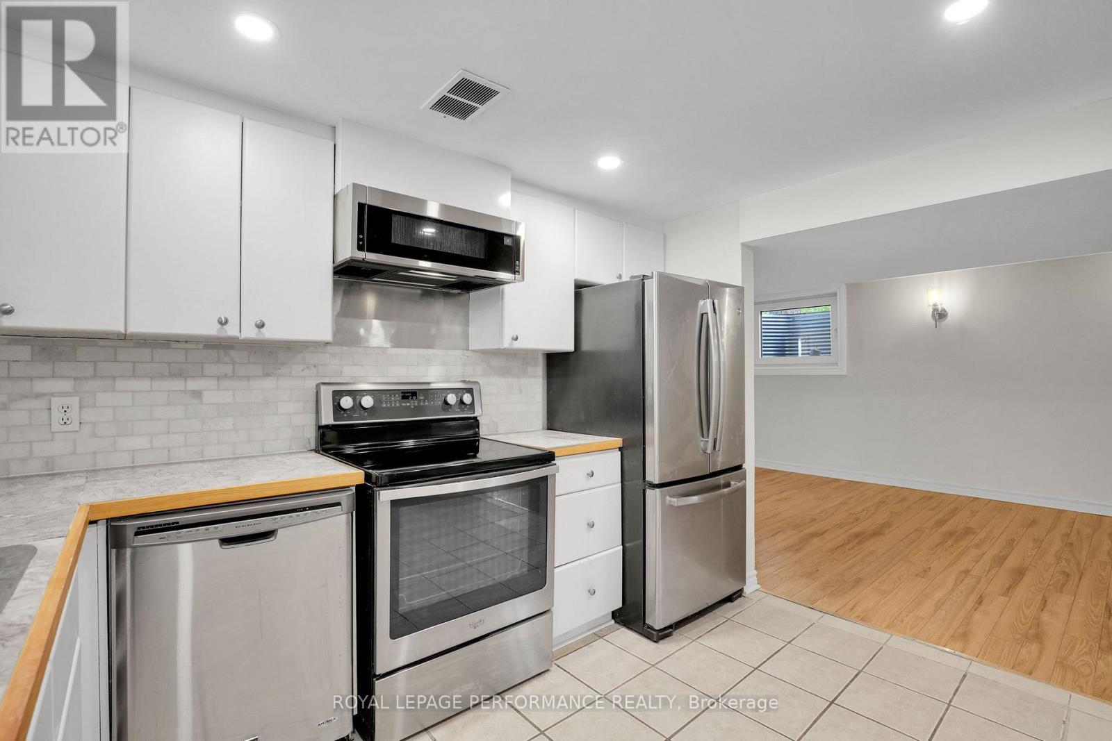Lower Unit - 940 Brant Lower Unit Street, Ottawa, Ontario  K1K 3N2 - Photo 8 - X13222106