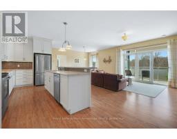 301 - 20A SILVER BIRCH COURT