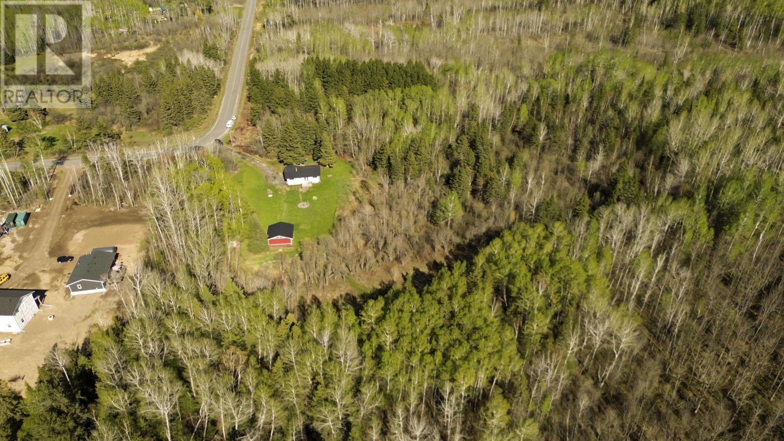 6301 Loch Lomond Rd, Thunder Bay, Ontario  P7K 1C1 - Photo 46 - TB2601281