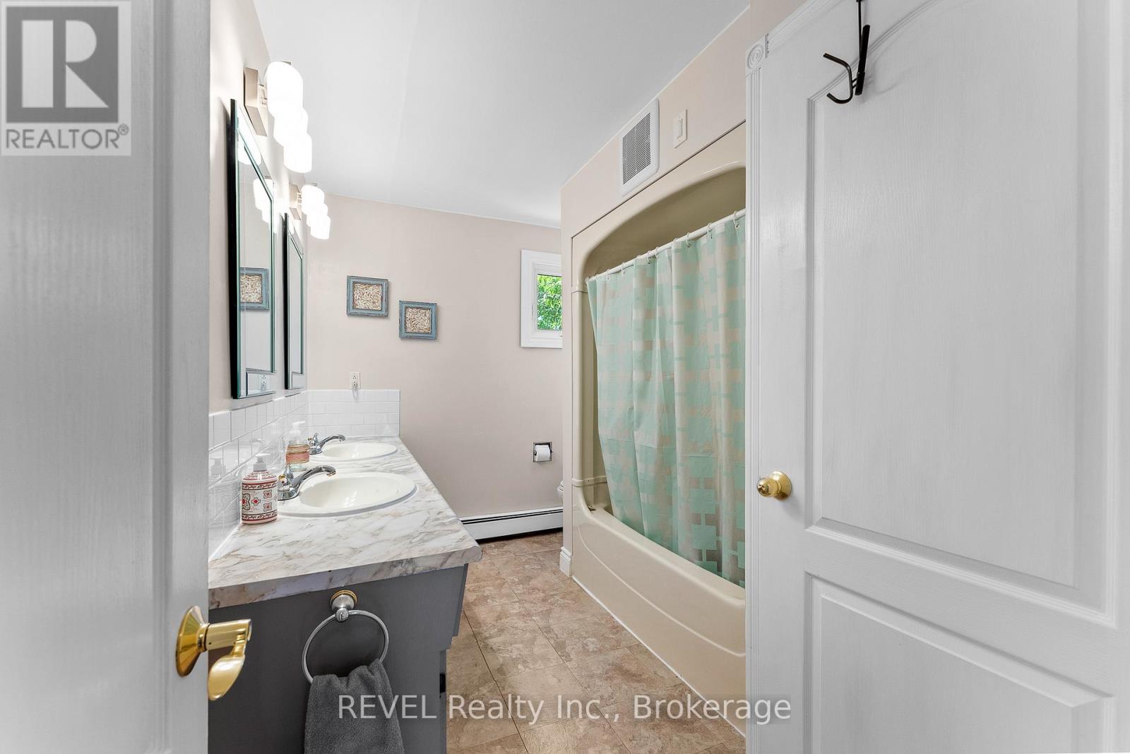 Upper/main - 4145 Rebstock Road, Fort Erie, Ontario  L0S 1B0 - Photo 15 - X13222014