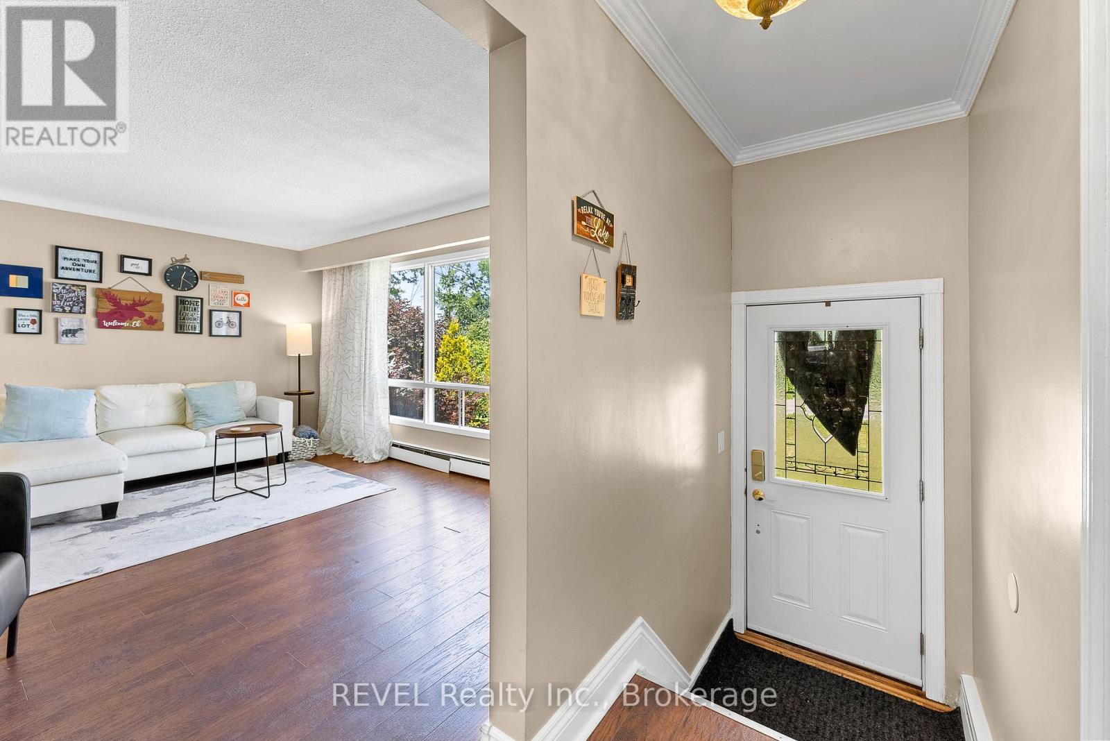 Upper/main - 4145 Rebstock Road, Fort Erie, Ontario  L0S 1B0 - Photo 4 - X13222014
