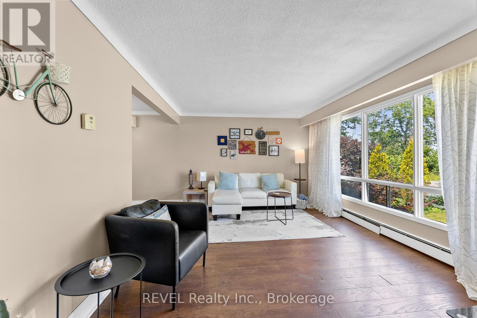 Upper/main - 4145 Rebstock Road, Fort Erie, Ontario  L0S 1B0 - Photo 5 - X13222014