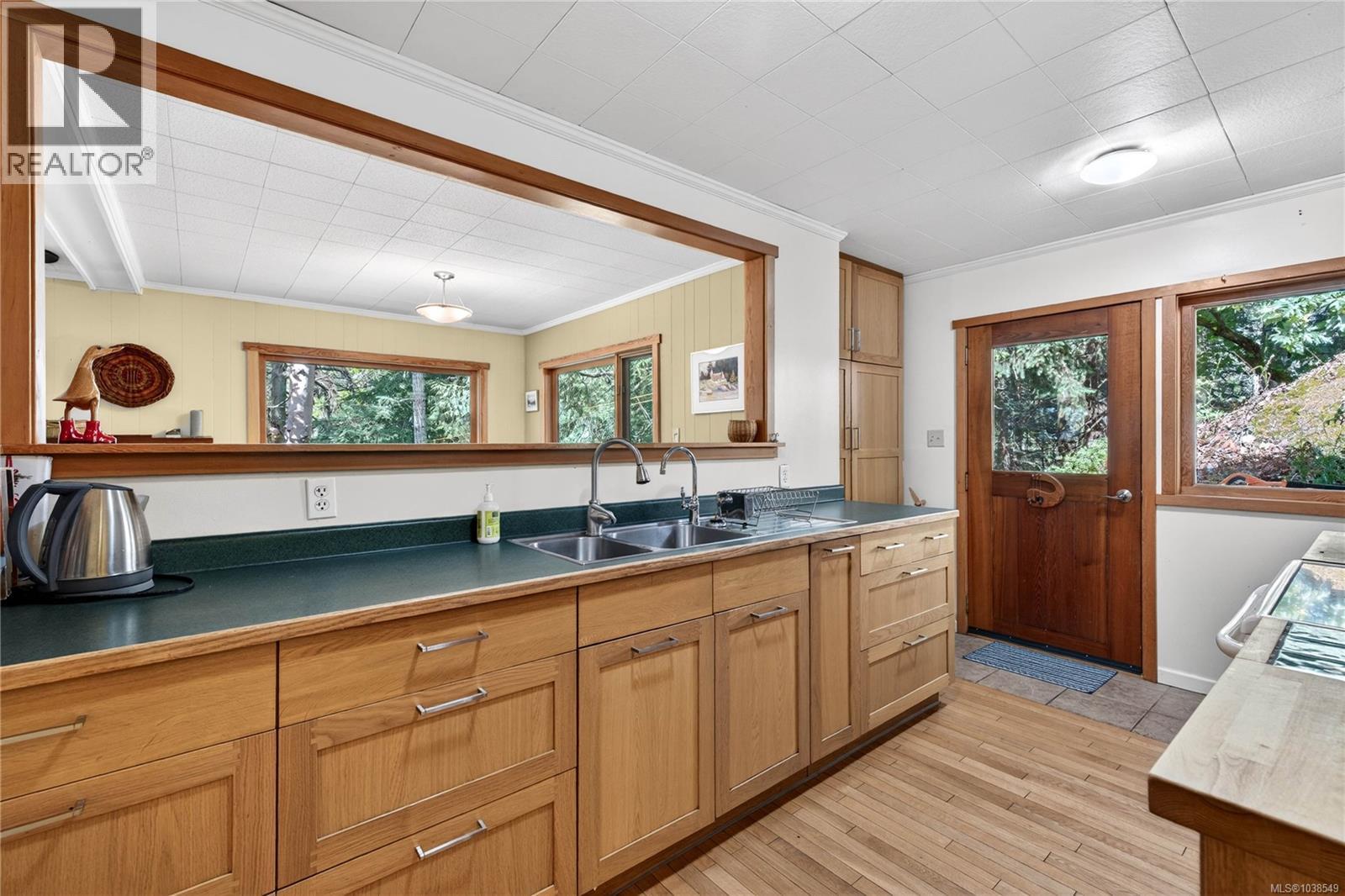 654 Vesuvius Bay Rd, Salt Spring, British Columbia  V8K 2T2 - Photo 27 - 1038549