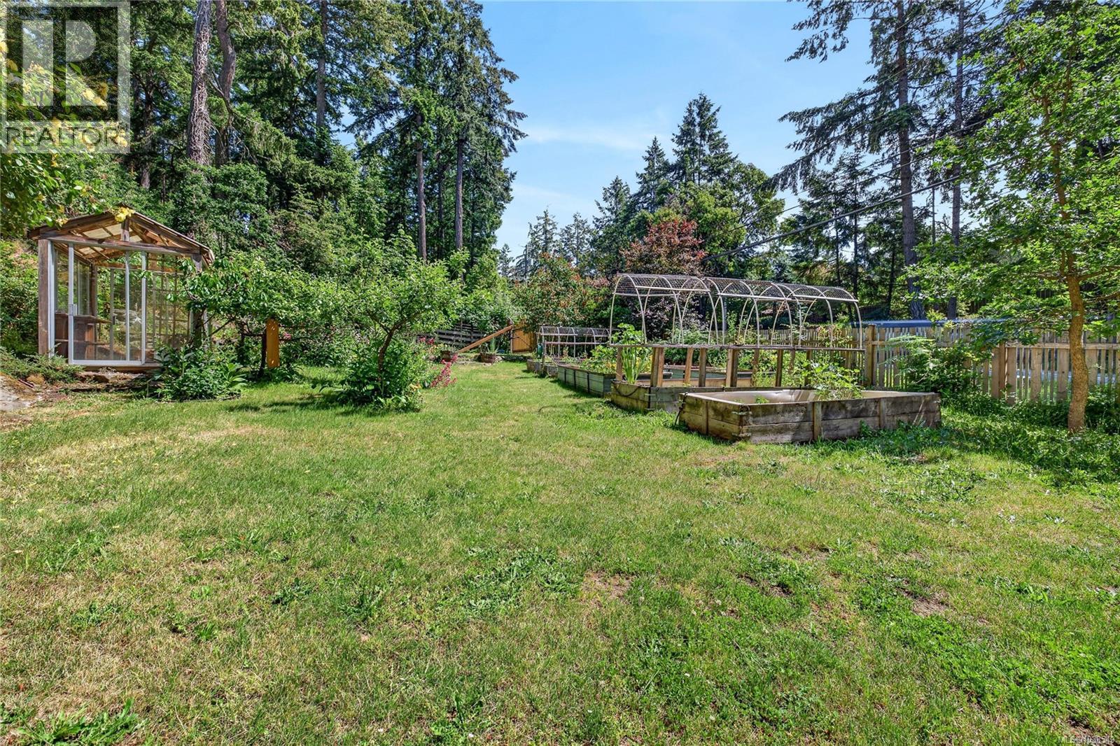 654 Vesuvius Bay Rd, Salt Spring, British Columbia  V8K 2T2 - Photo 5 - 1038549
