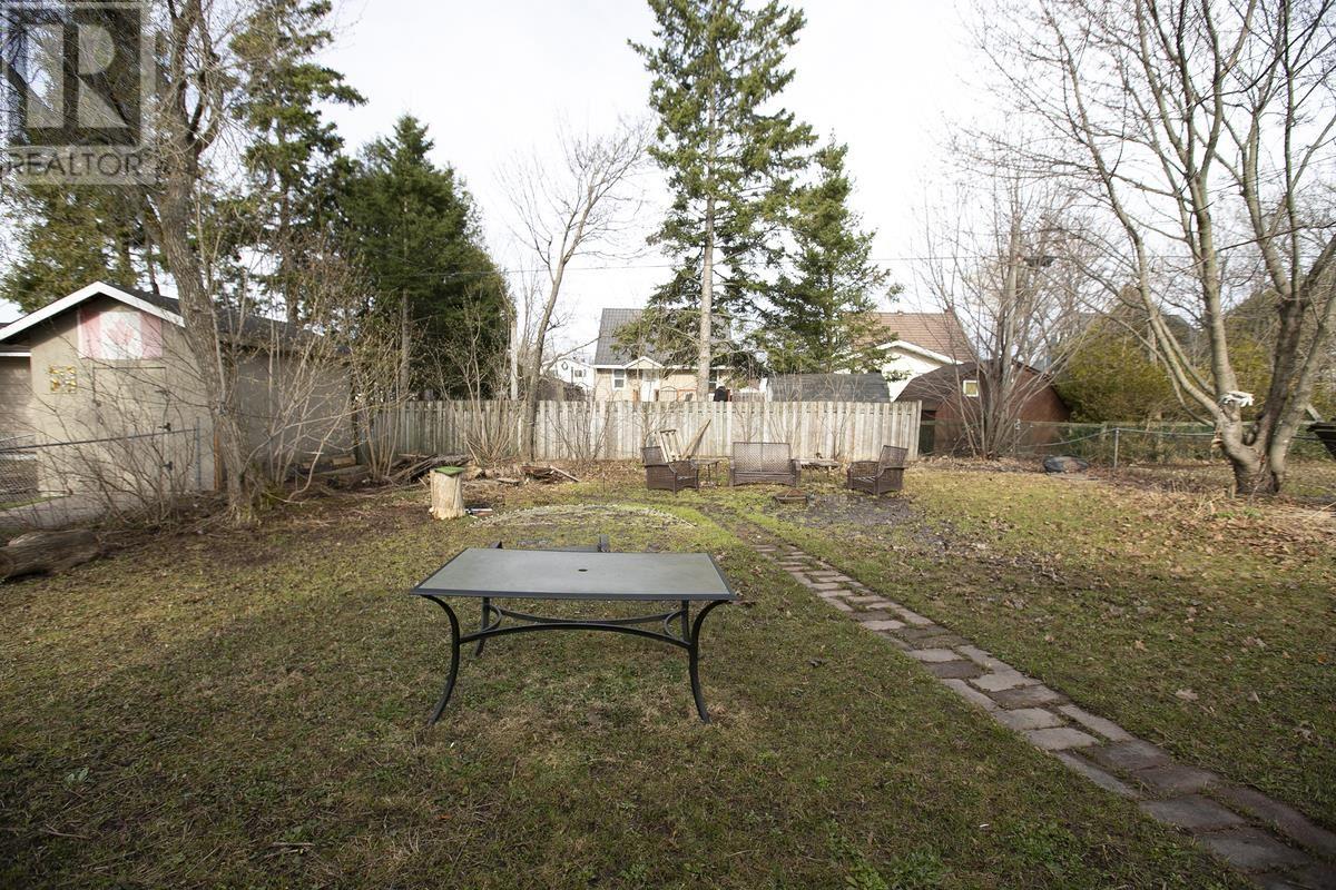 27 Weldon Ave, Sault Ste. Marie, Ontario  P6B 3C4 - Photo 6 - SM260821