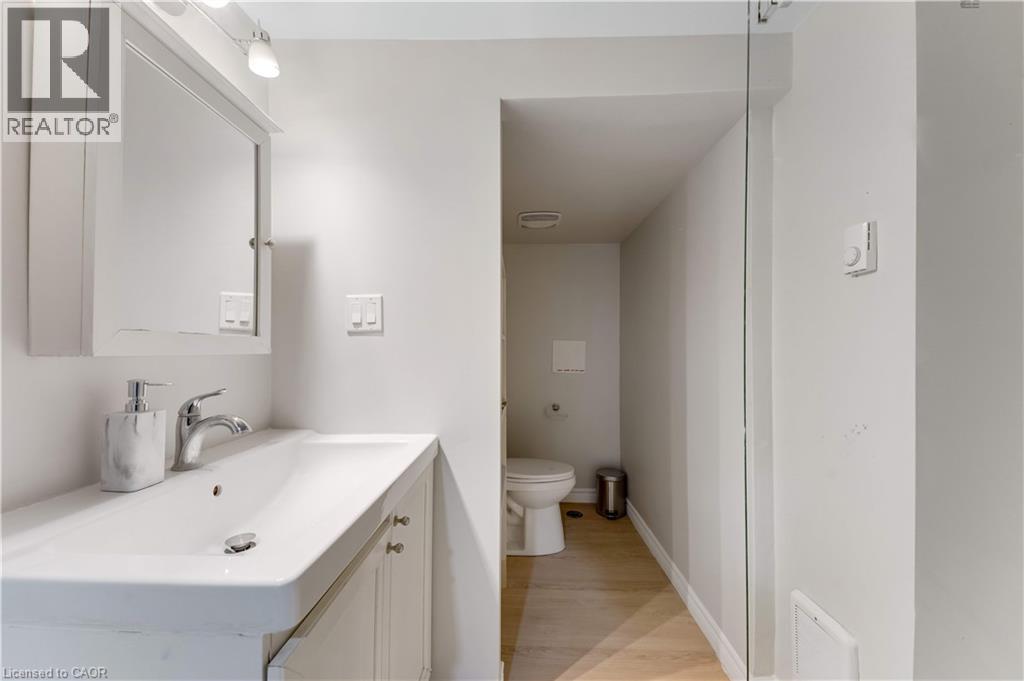 88 Dumbarton Street, Guelph, Ontario  N1E 3T7 - Photo 33 - 40835217