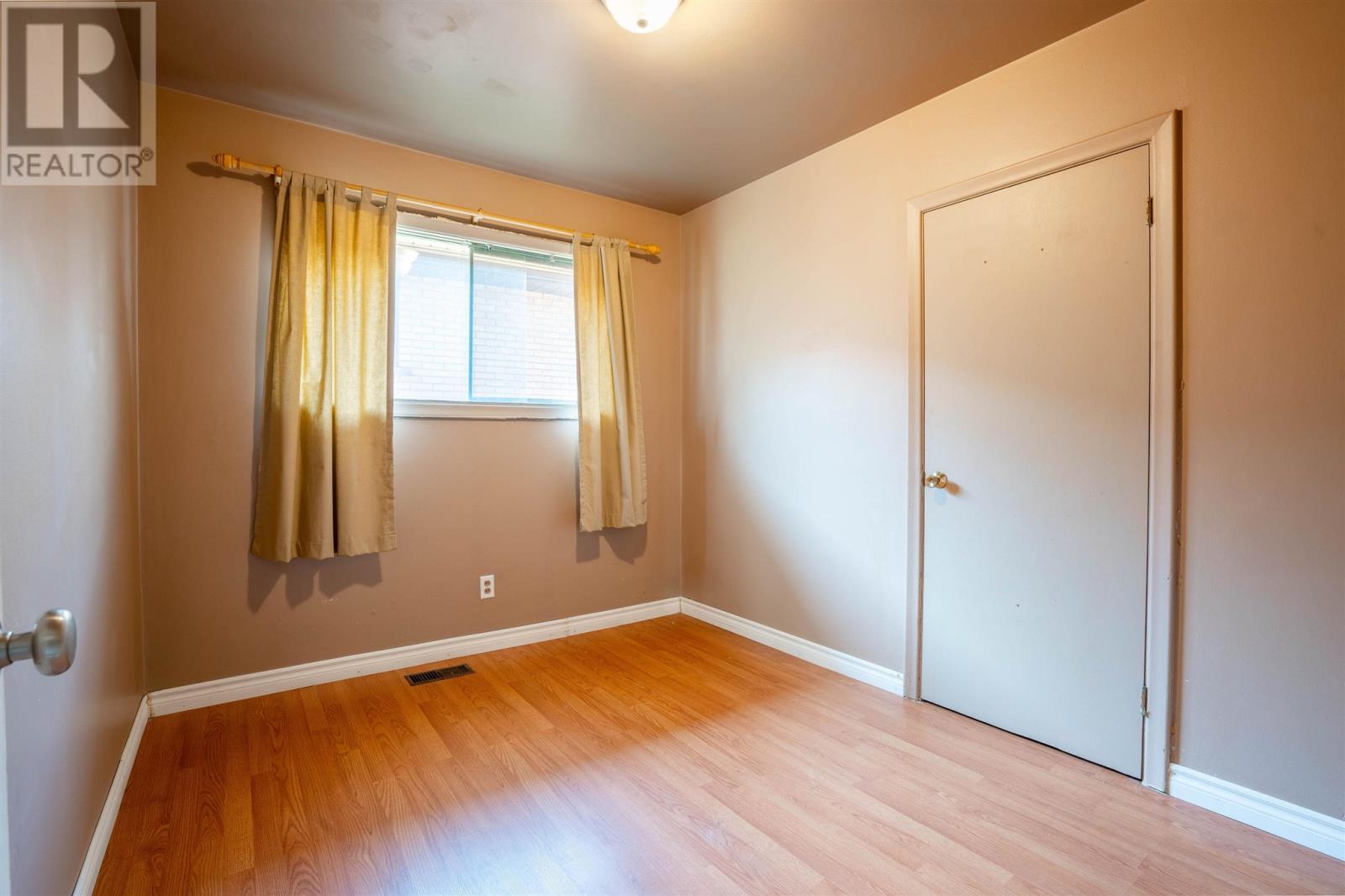 135 Lewis Rd, Sault Ste. Marie, Ontario  P6A 4G6 - Photo 17 - SM261241