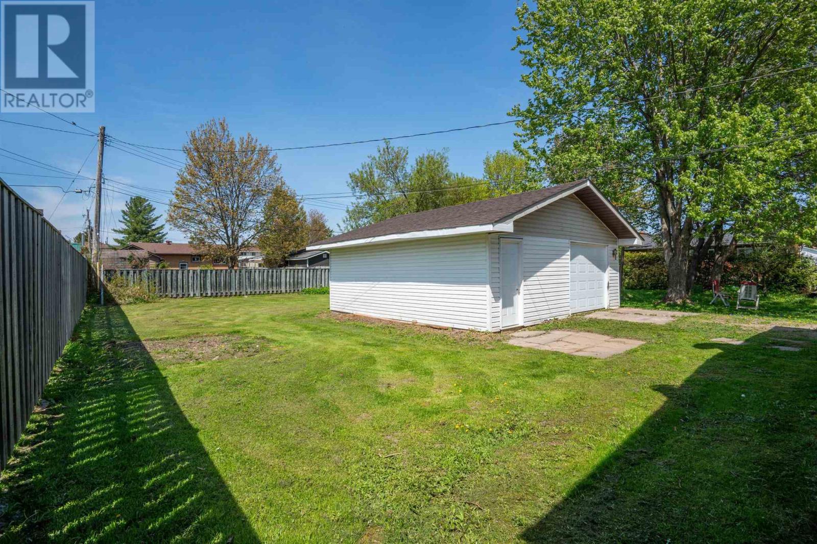 135 Lewis Rd, Sault Ste. Marie, Ontario  P6A 4G6 - Photo 24 - SM261241