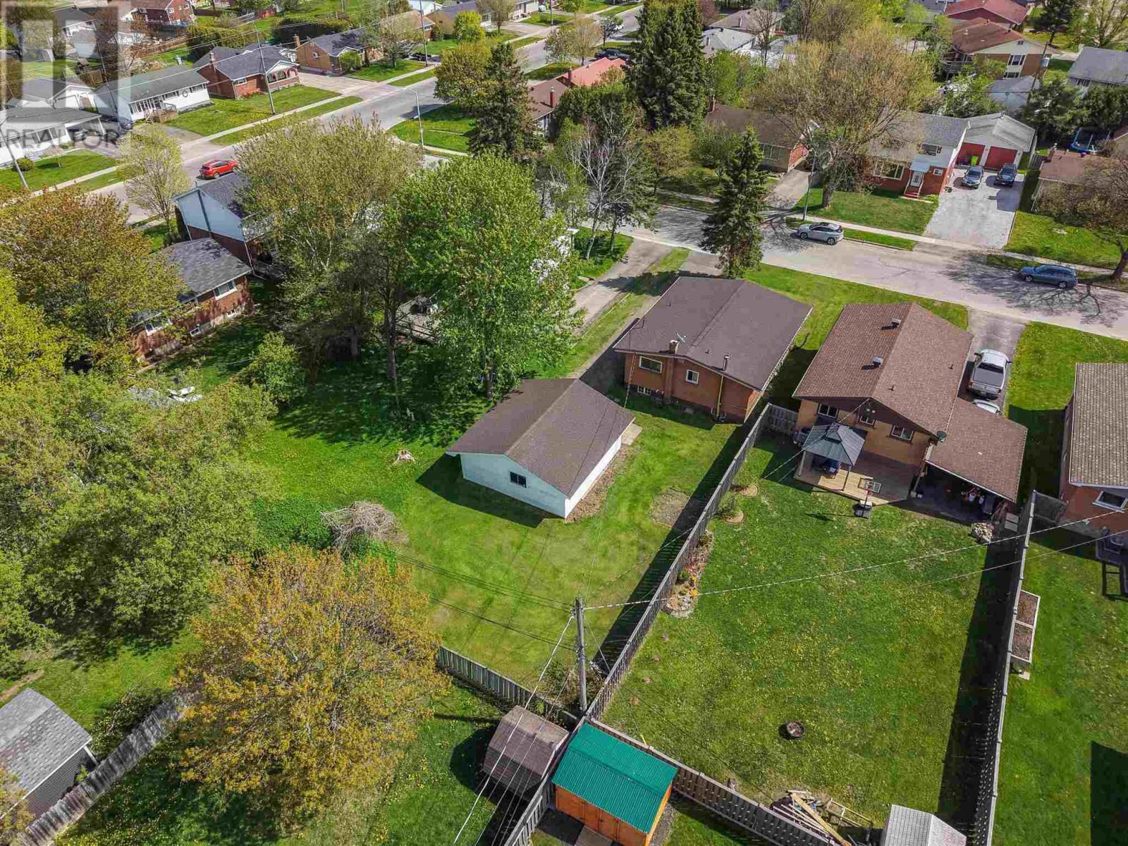 135 Lewis Rd, Sault Ste. Marie, Ontario  P6A 4G6 - Photo 28 - SM261241