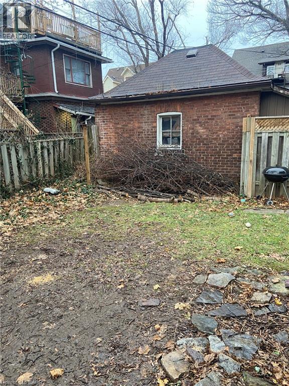 16 Eastbourne Avenue Unit# Main Fl, Hamilton, Ontario  L8M 2M7 - Photo 17 - 40835327
