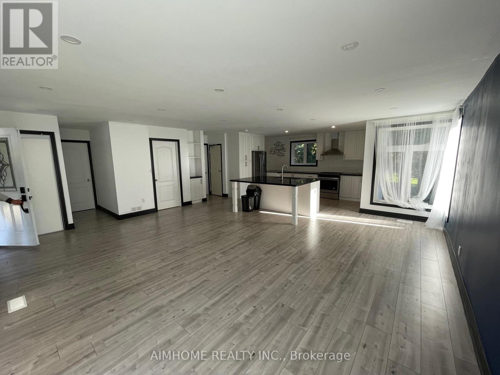 Main - 11 Lauralynn Crescent, Toronto, Ontario  M1S 2H3 - Photo 3 - E13219802
