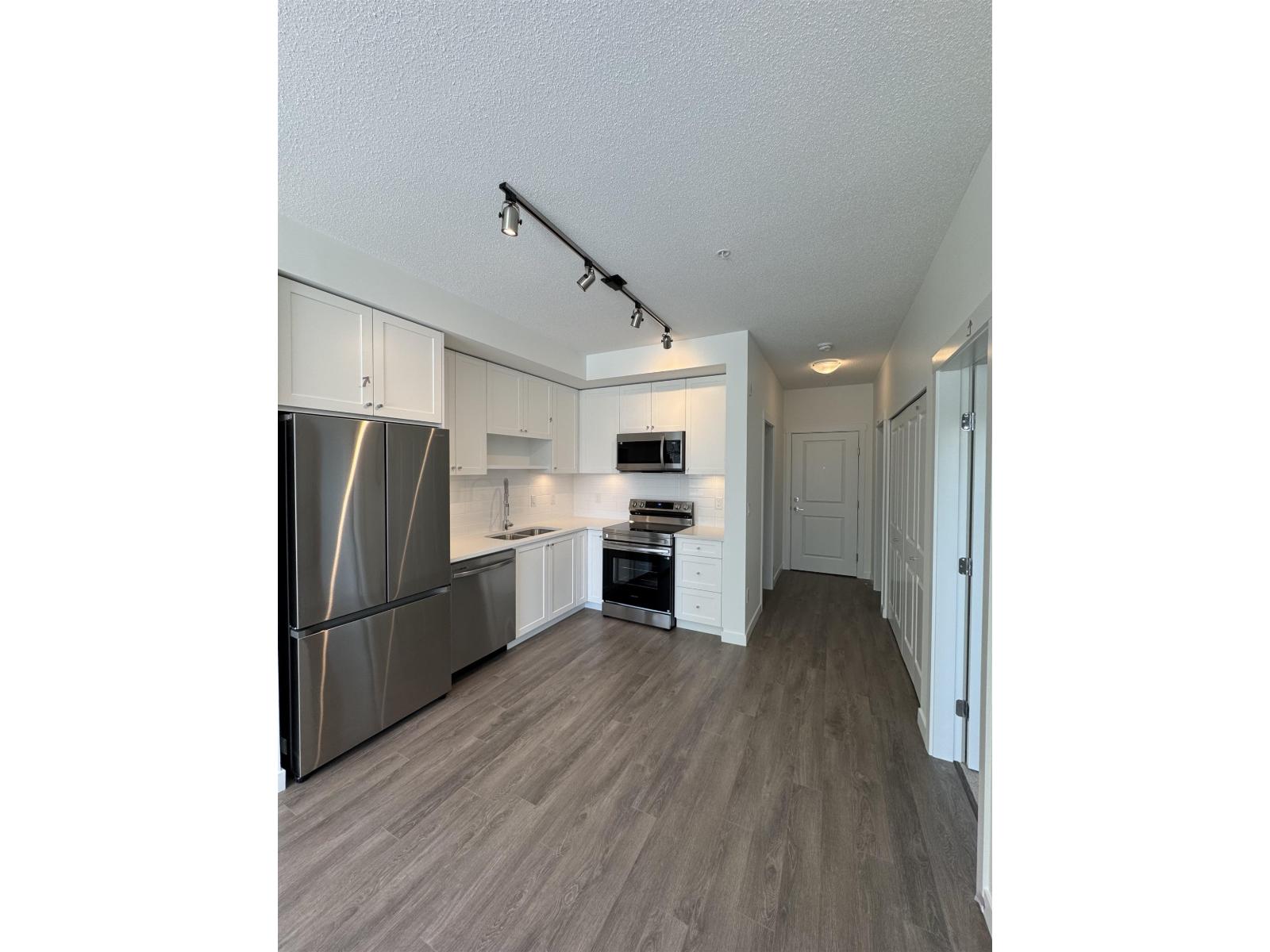 216 15735 85 Avenue, Surrey, British Columbia  V4N 6Z2 - Photo 1 - R3130130