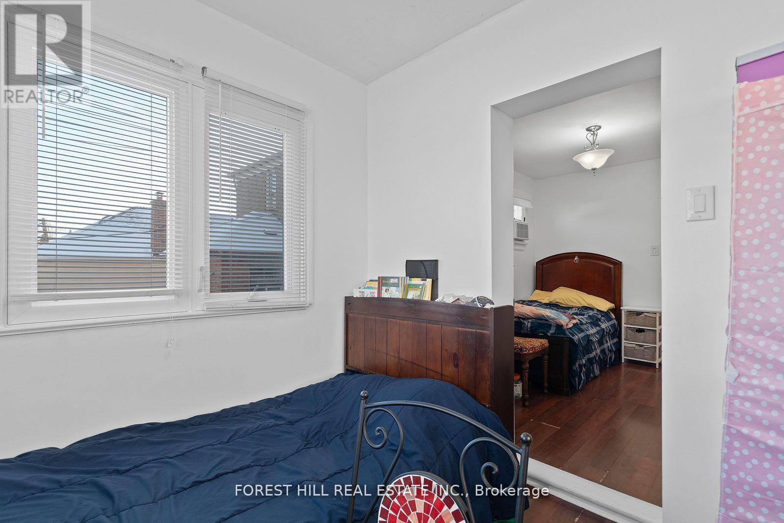 Main - 55 Hartley Avenue, Toronto, Ontario  M6E 4E9 - Photo 19 - W13221418