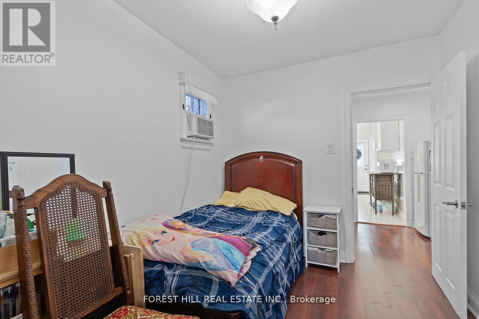 Main - 55 Hartley Avenue, Toronto, Ontario  M6E 4E9 - Photo 17 - W13221418