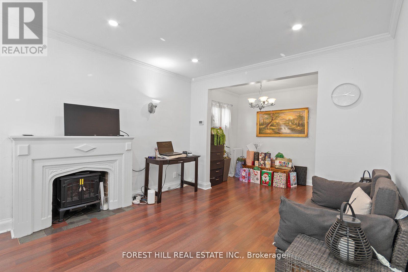 Main - 55 Hartley Avenue, Toronto, Ontario  M6E 4E9 - Photo 6 - W13221418