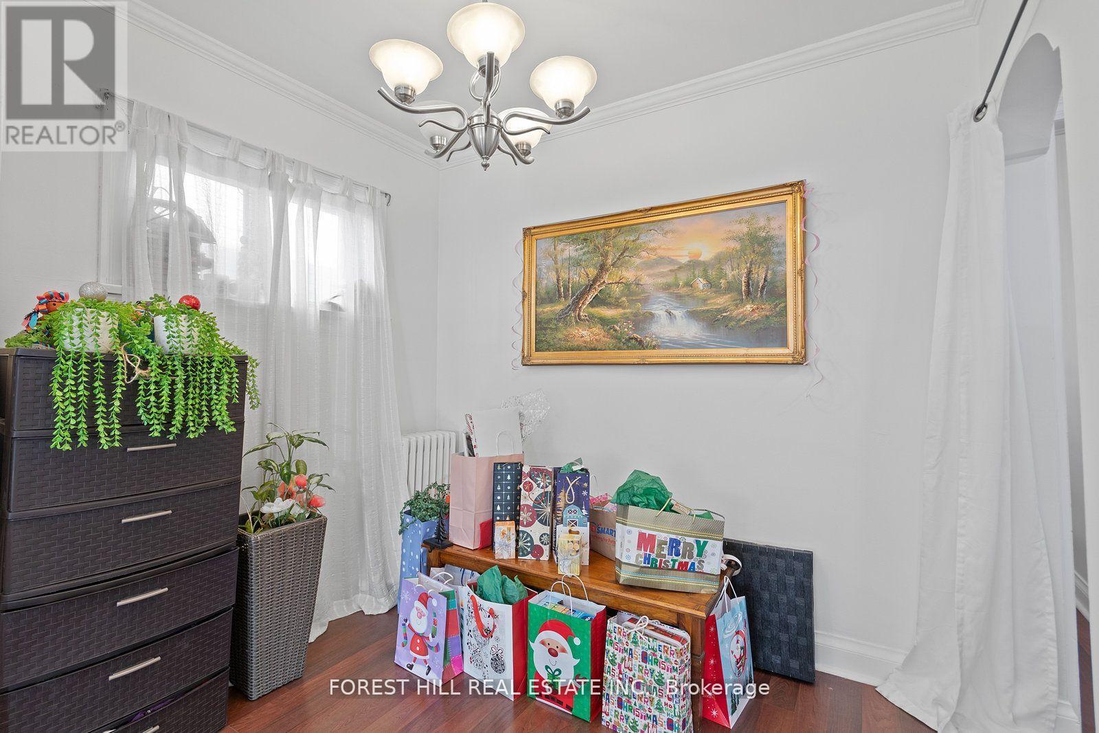 Main - 55 Hartley Avenue, Toronto, Ontario  M6E 4E9 - Photo 12 - W13221418