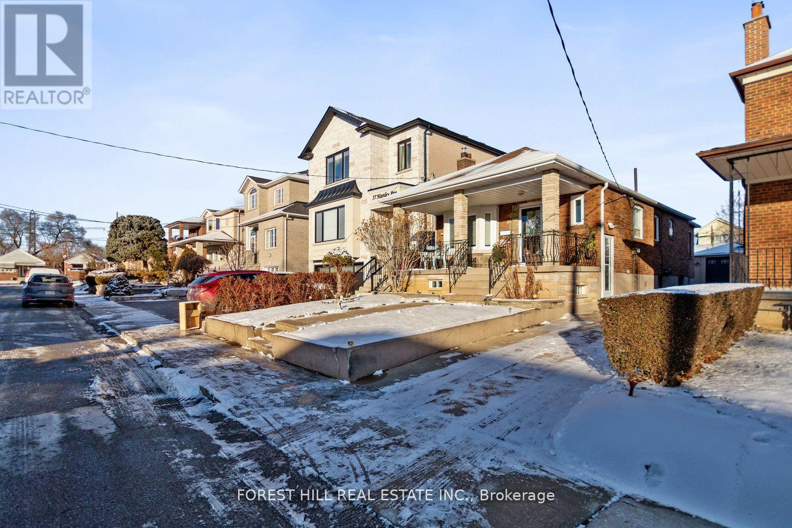 Main - 55 Hartley Avenue, Toronto, Ontario  M6E 4E9 - Photo 3 - W13221418