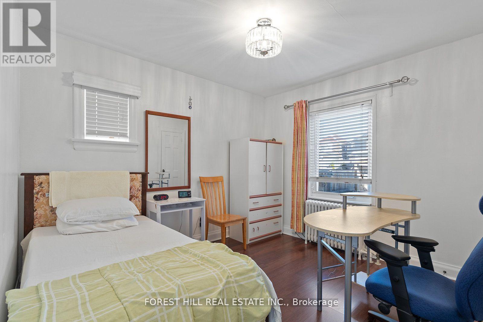 Main - 55 Hartley Avenue, Toronto, Ontario  M6E 4E9 - Photo 13 - W13221418