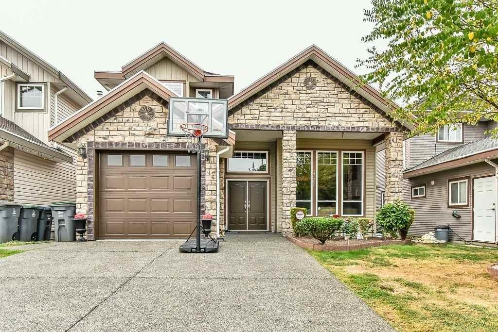 17460 64a Avenue, Surrey, British Columbia  V3S 3K9 - Photo 1 - R3128716