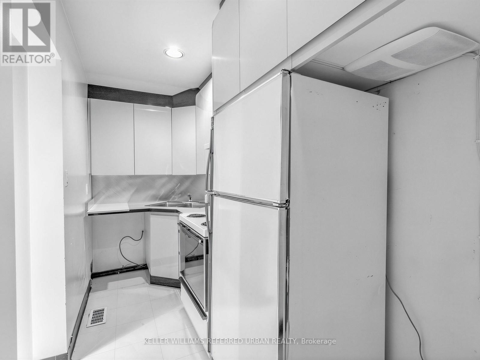 7 Harlock Boulevard, Toronto, Ontario  M3H 3L5 - Photo 16 - C13221822
