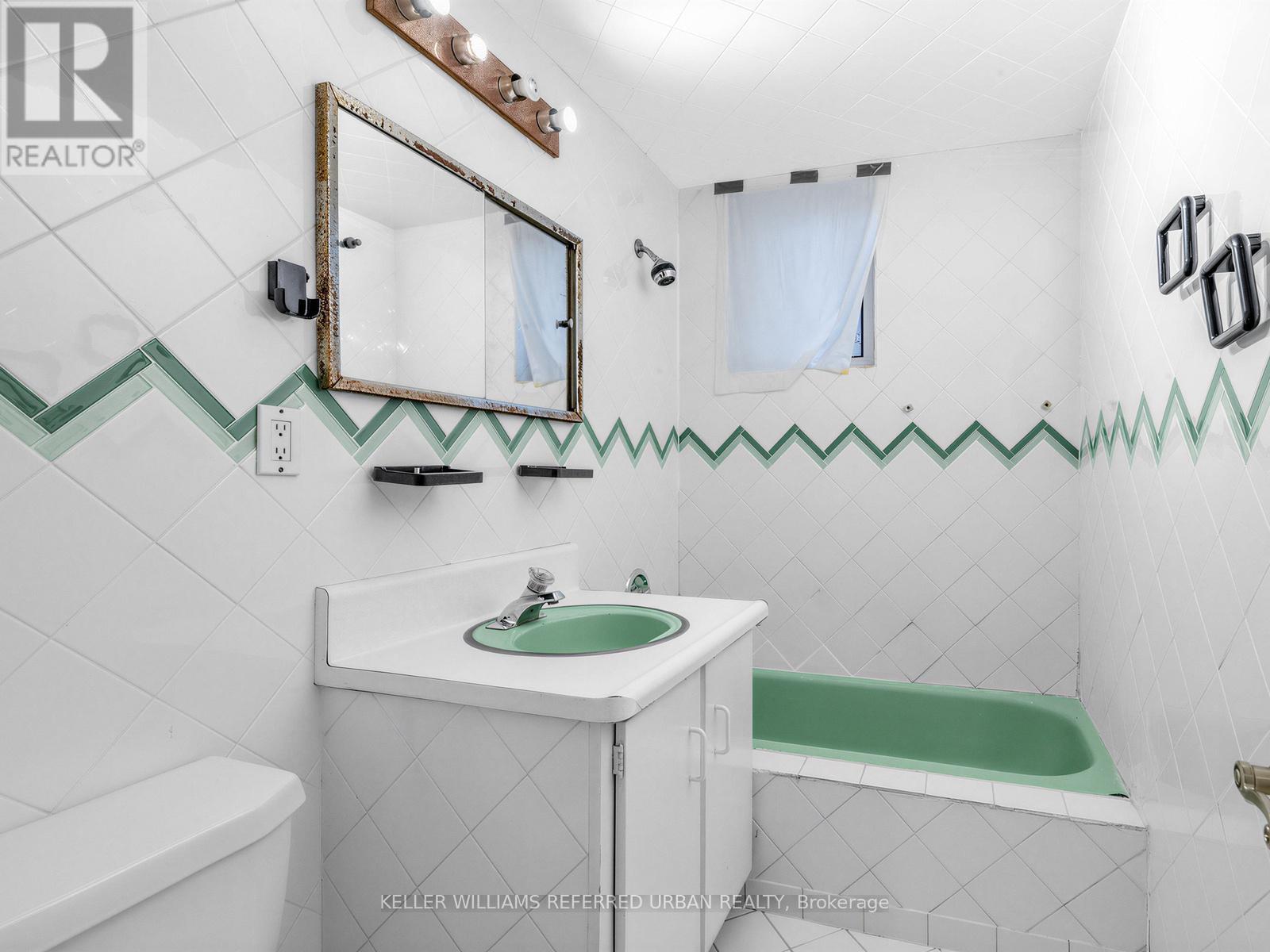 7 Harlock Boulevard, Toronto, Ontario  M3H 3L5 - Photo 26 - C13221822