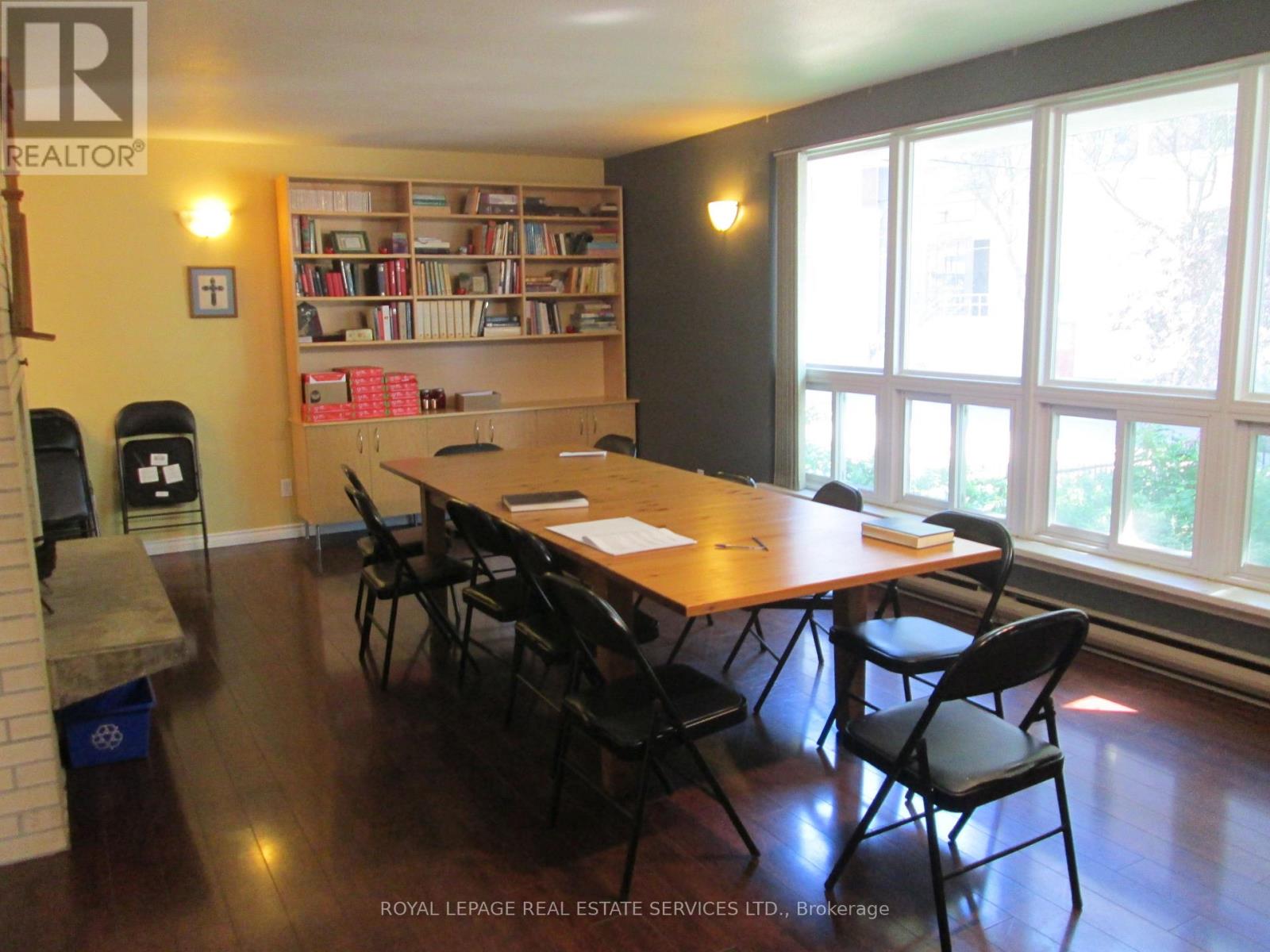 276 Gladstone Avenue, Toronto, Ontario  M6J 3L6 - Photo 3 - C13221864