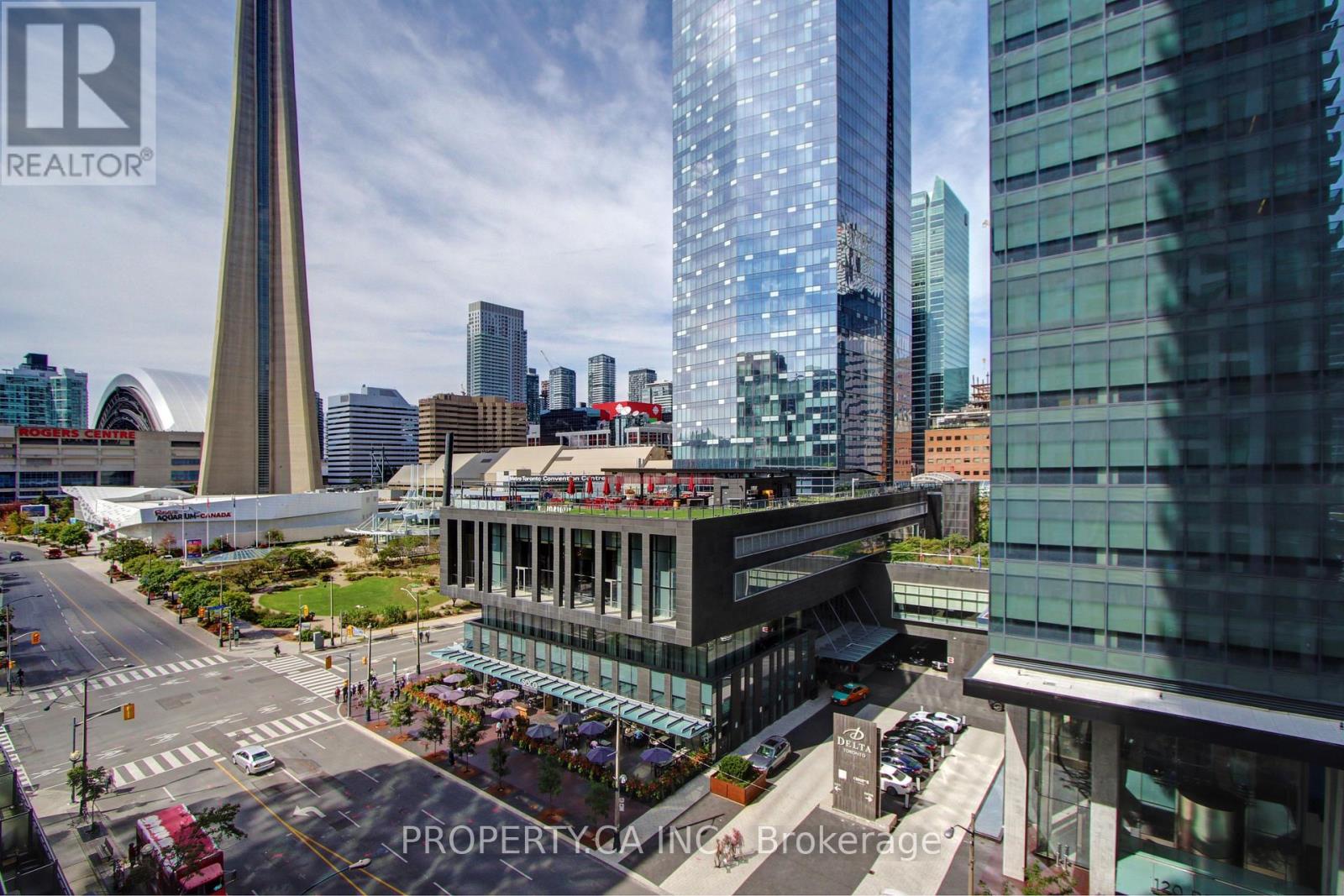 905 - 30 GRAND TRUNK CRESCENT, Toronto, Ontario