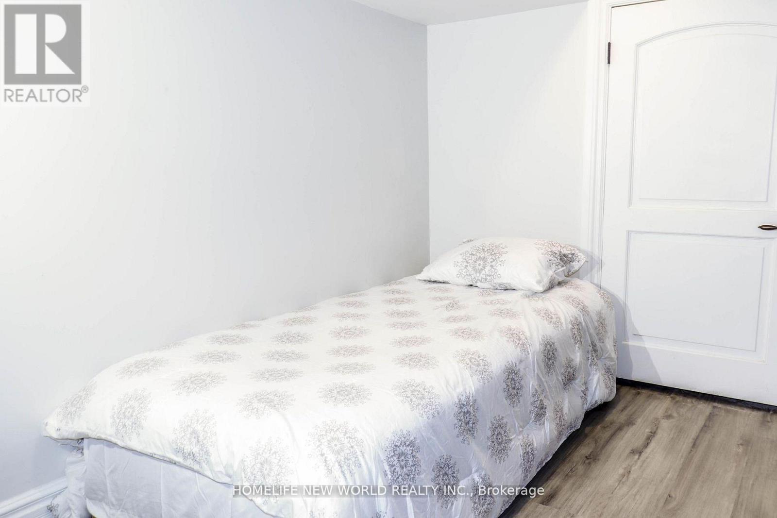 Bsmt - 222 Markham Street, Toronto, Ontario  M6J 2G6 - Photo 4 - C13221984