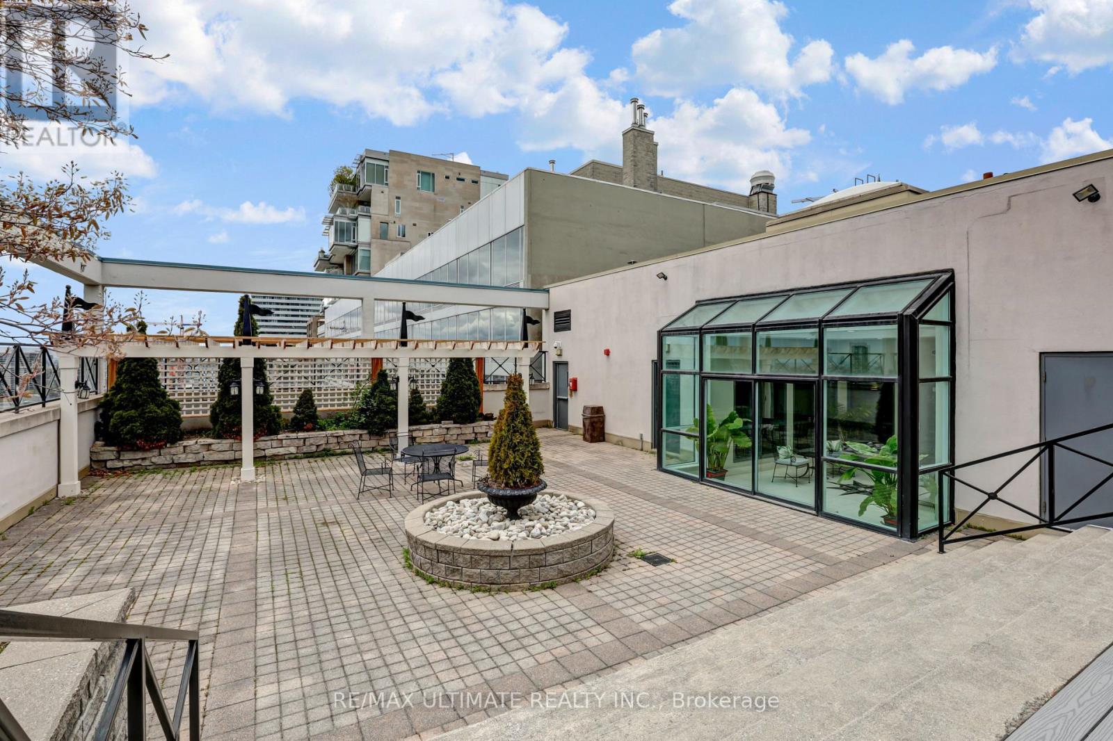 605 - 102 Bloor Street W, Toronto, Ontario  M5S 1M8 - Photo 18 - C13222010