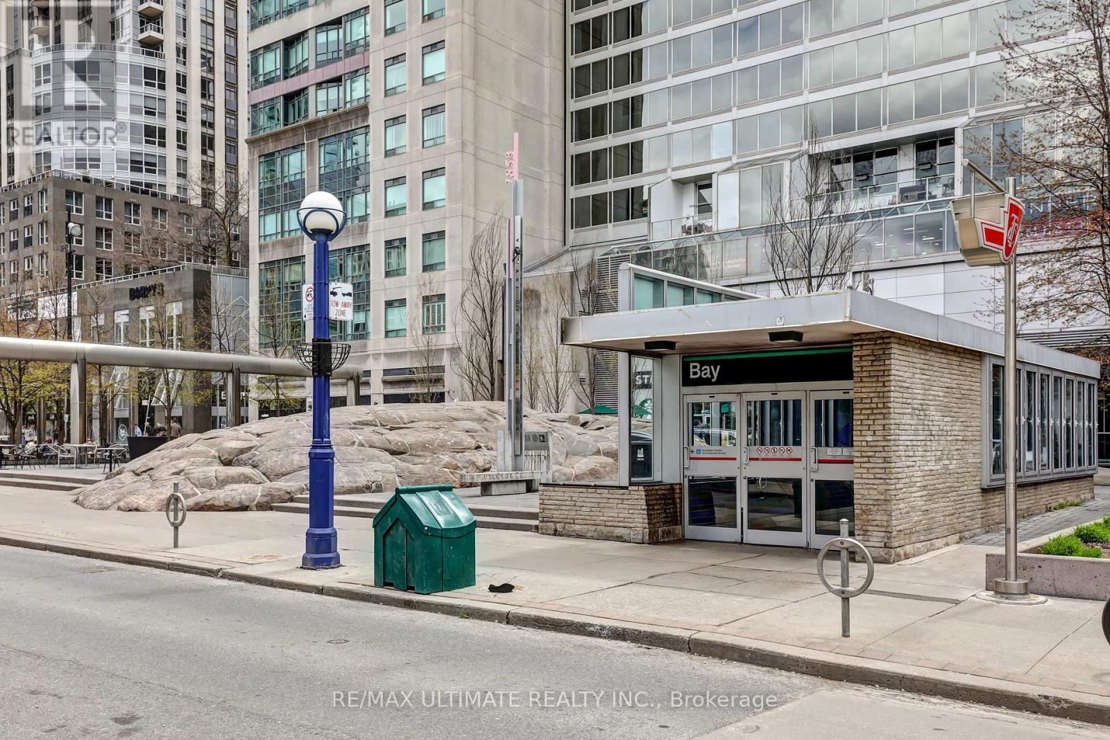 605 - 102 Bloor Street W, Toronto, Ontario  M5S 1M8 - Photo 23 - C13222010