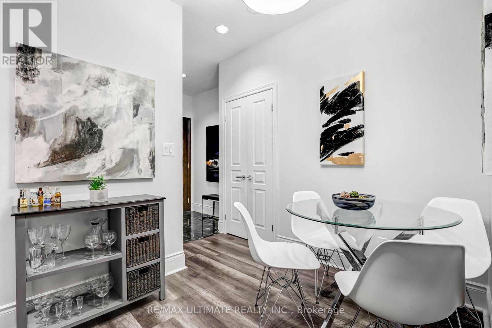 605 - 102 Bloor Street W, Toronto, Ontario  M5S 1M8 - Photo 6 - C13222010