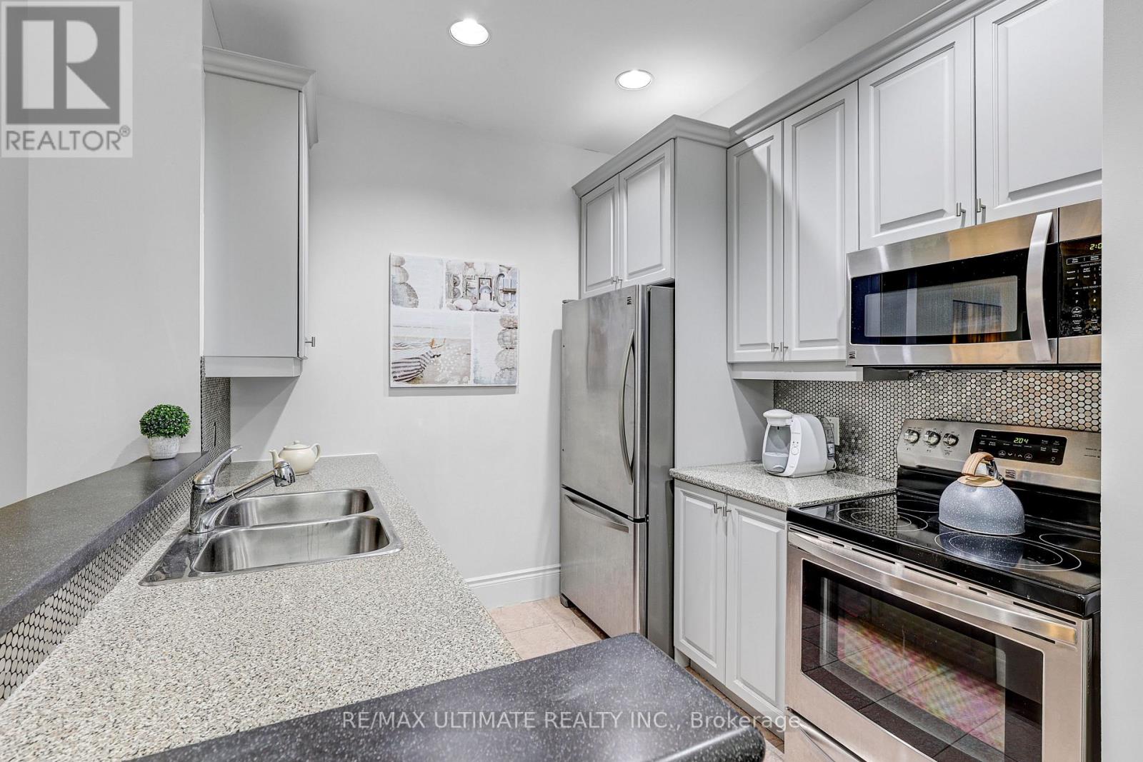 605 - 102 Bloor Street W, Toronto, Ontario  M5S 1M8 - Photo 8 - C13222010