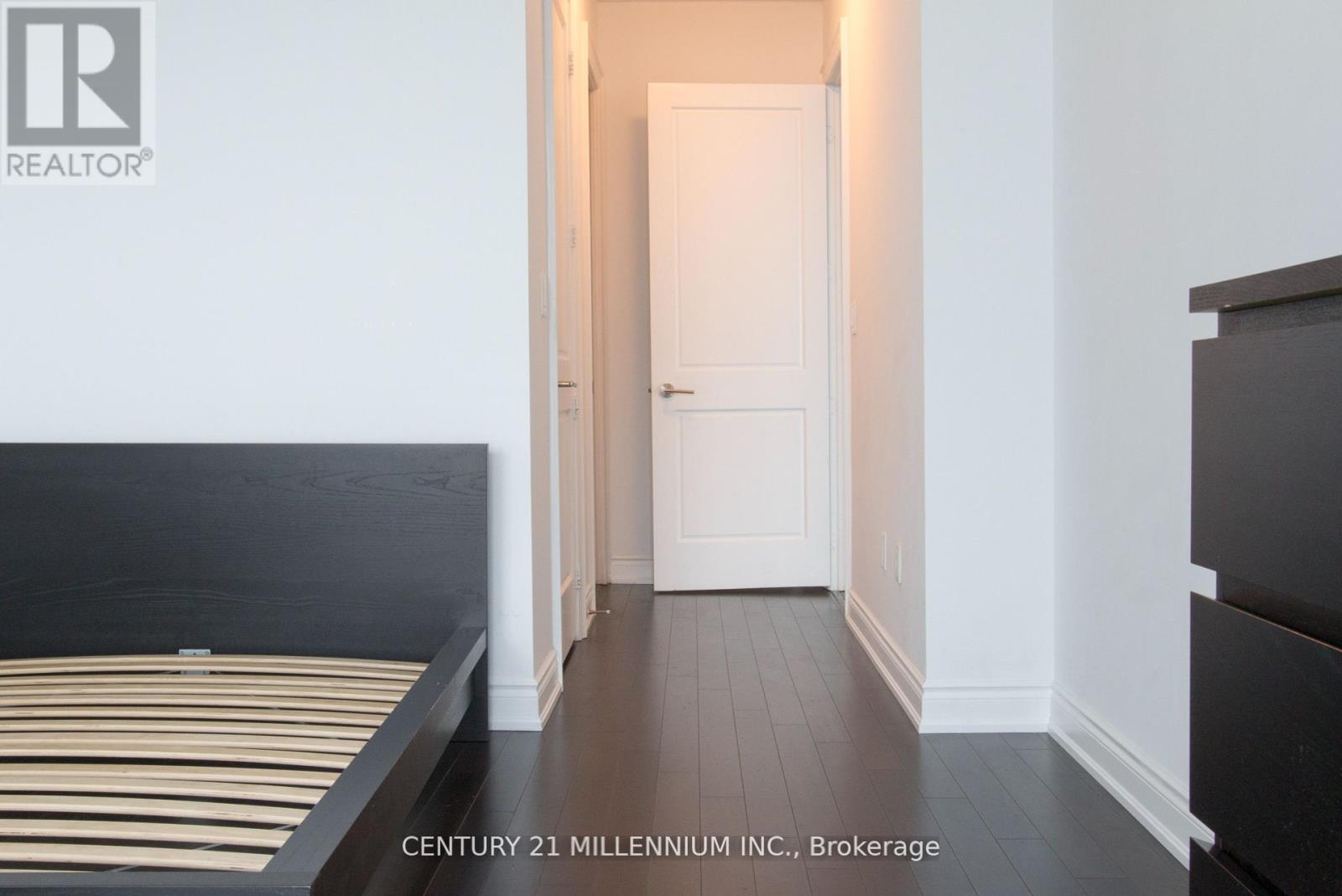 7002 - 388 Yonge Street, Toronto, Ontario  M5B 0A4 - Photo 14 - C13222018