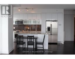 7002 - 388 YONGE STREET, Toronto, Ontario