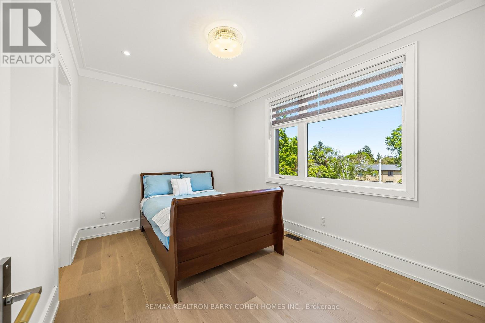 2 Hemford Crescent, Toronto, Ontario  M3B 2S5 - Photo 32 - C13222030