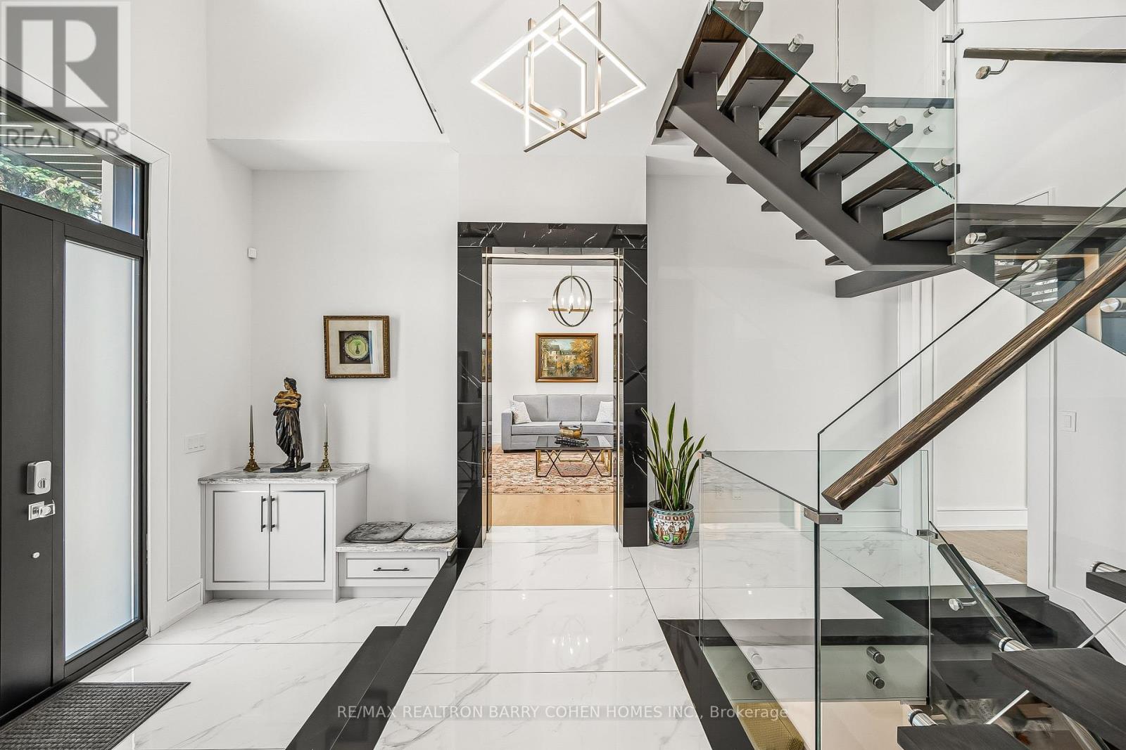 2 Hemford Crescent, Toronto, Ontario  M3B 2S5 - Photo 4 - C13222030
