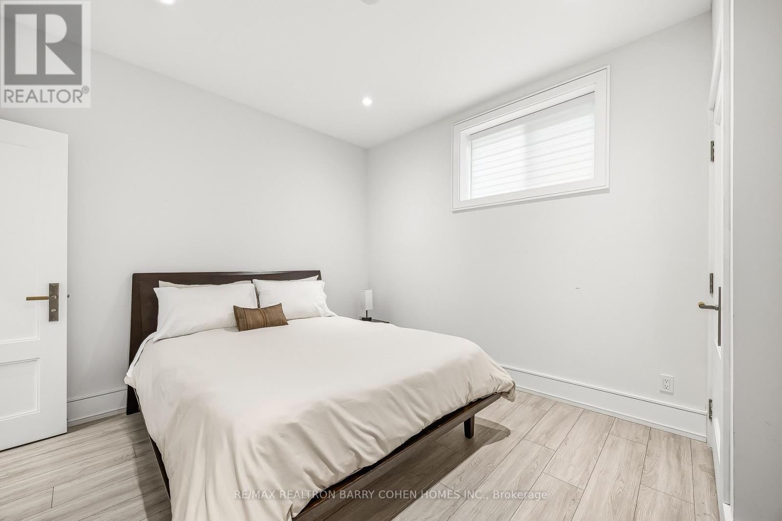 2 Hemford Crescent, Toronto, Ontario  M3B 2S5 - Photo 47 - C13222030