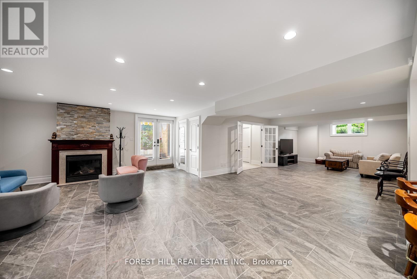 109 Dell Park Avenue, Toronto, Ontario  M6B 2V2 - Photo 40 - C13222132