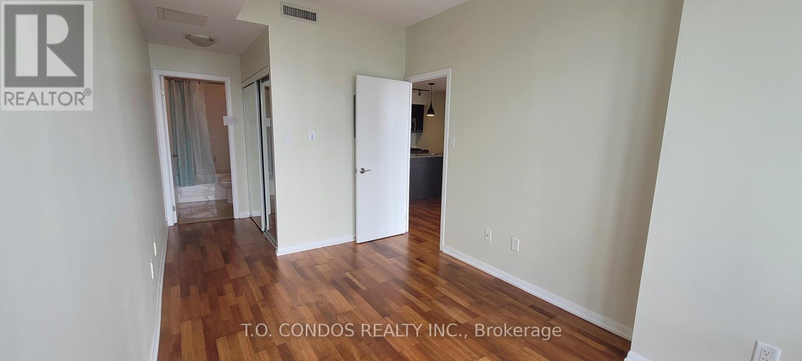 3801 - 38 Grenville Street, Toronto, Ontario  M4Y 1A5 - Photo 11 - C13222146