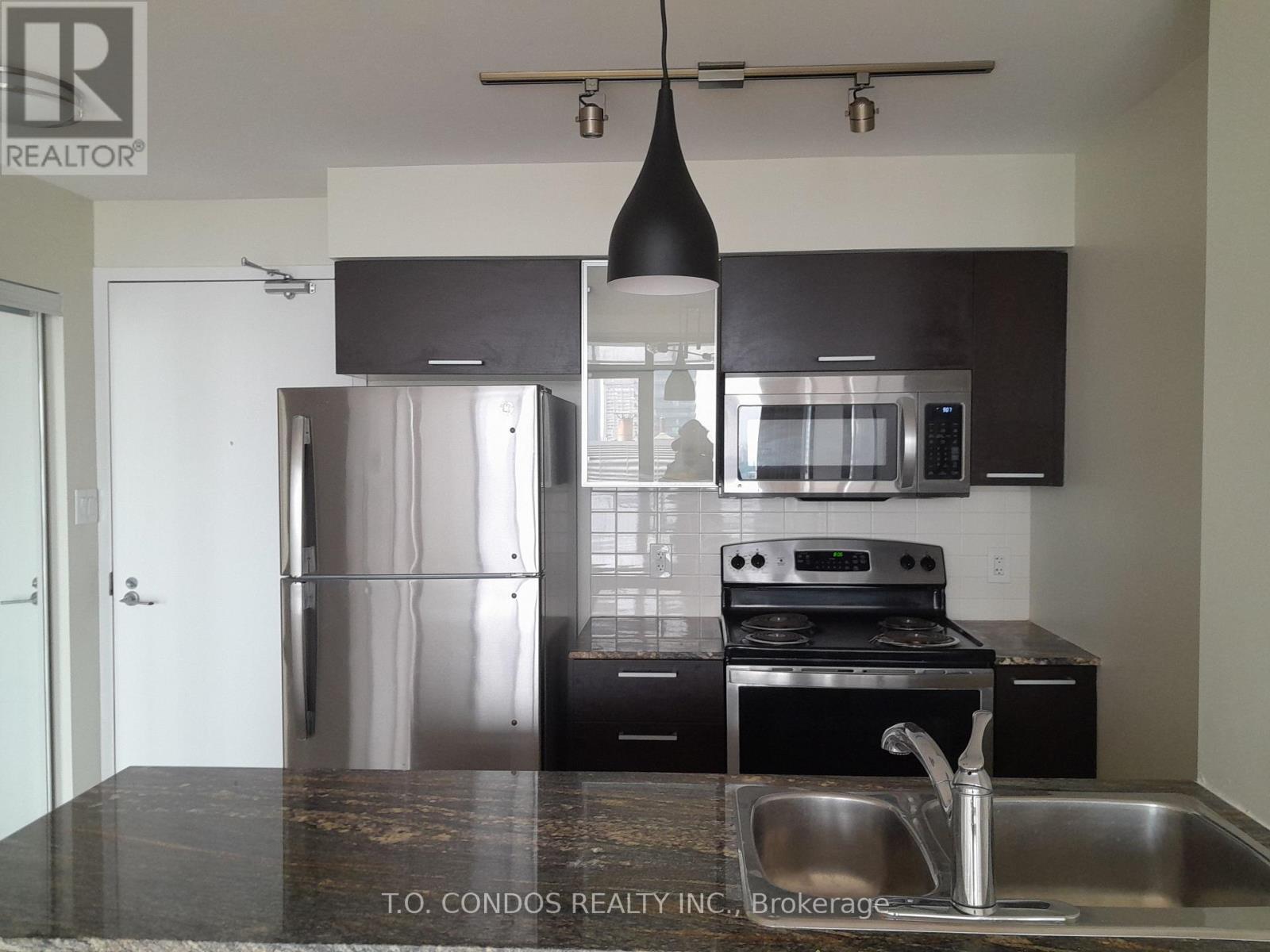 3801 - 38 Grenville Street, Toronto, Ontario  M4Y 1A5 - Photo 2 - C13222146