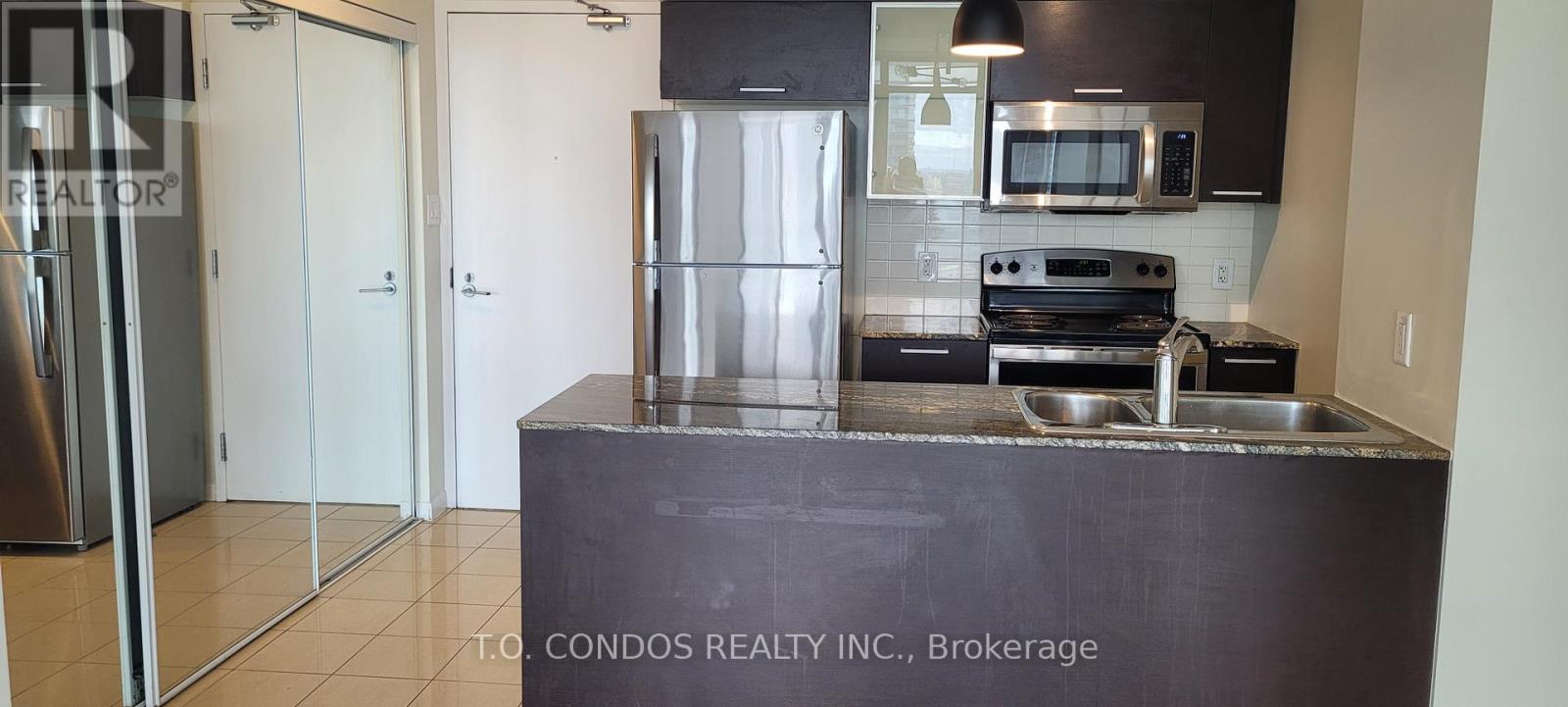 3801 - 38 Grenville Street, Toronto, Ontario  M4Y 1A5 - Photo 4 - C13222146