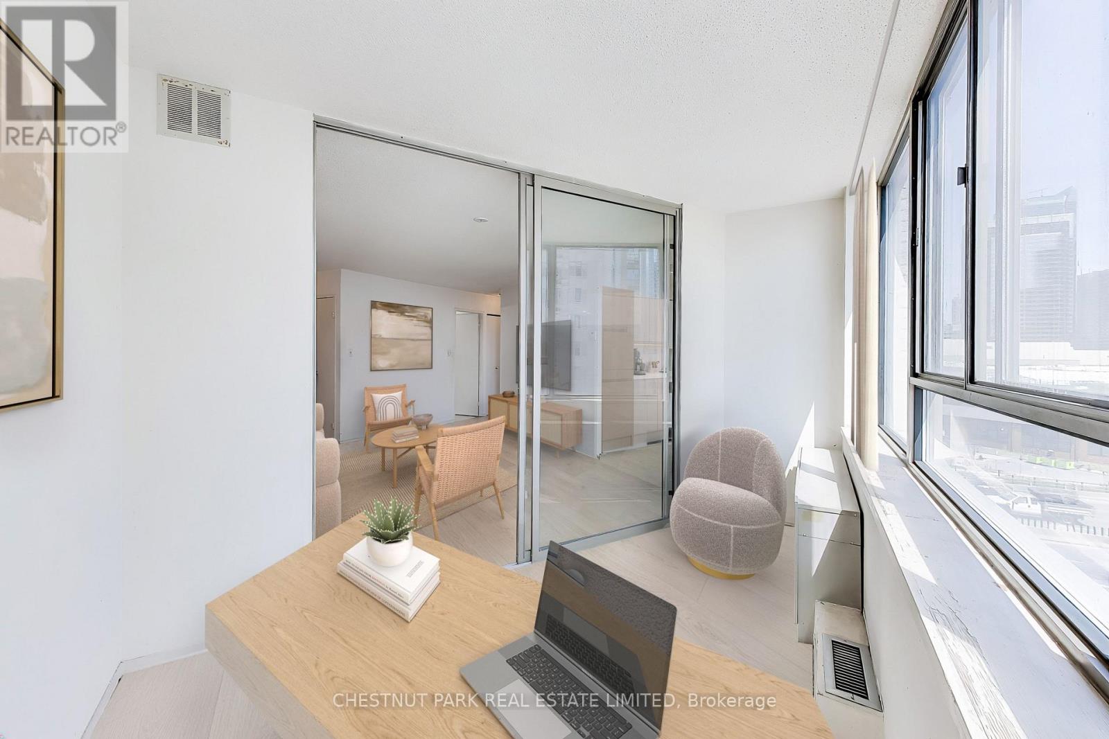 906 - 270 Queens Quay W, Toronto, Ontario  M5J 2N4 - Photo 11 - C13222228