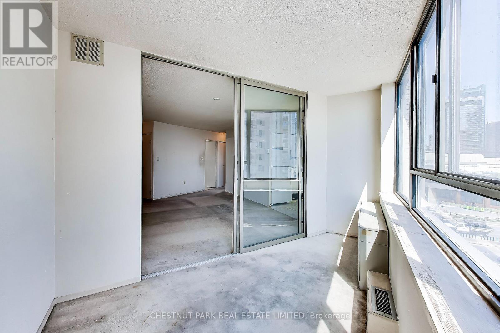 906 - 270 Queens Quay W, Toronto, Ontario  M5J 2N4 - Photo 12 - C13222228