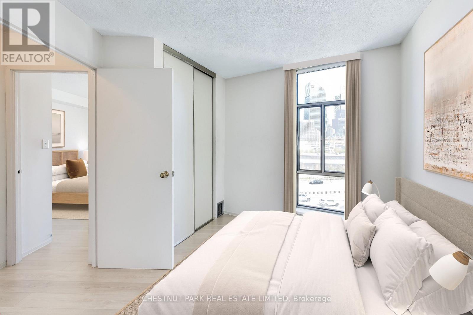 906 - 270 Queens Quay W, Toronto, Ontario  M5J 2N4 - Photo 19 - C13222228