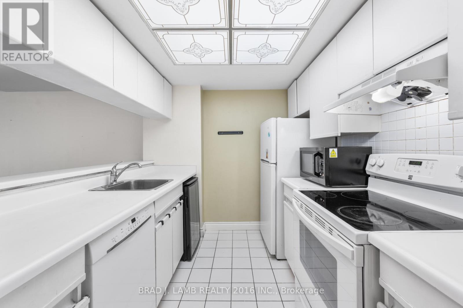 2709 - 1001 Bay Street, Toronto, Ontario  M5S 3A6 - Photo 13 - C13222230