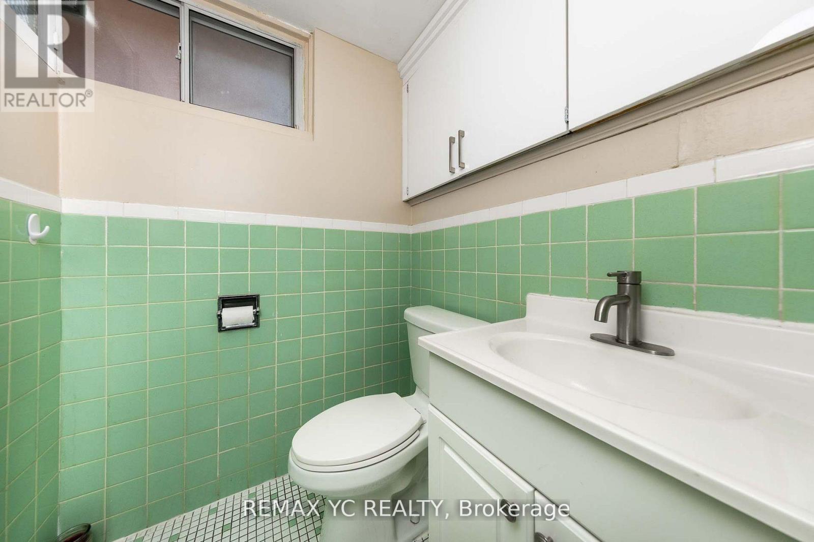 18 Mullet Road, Toronto, Ontario  M2M 2A6 - Photo 41 - C13222236