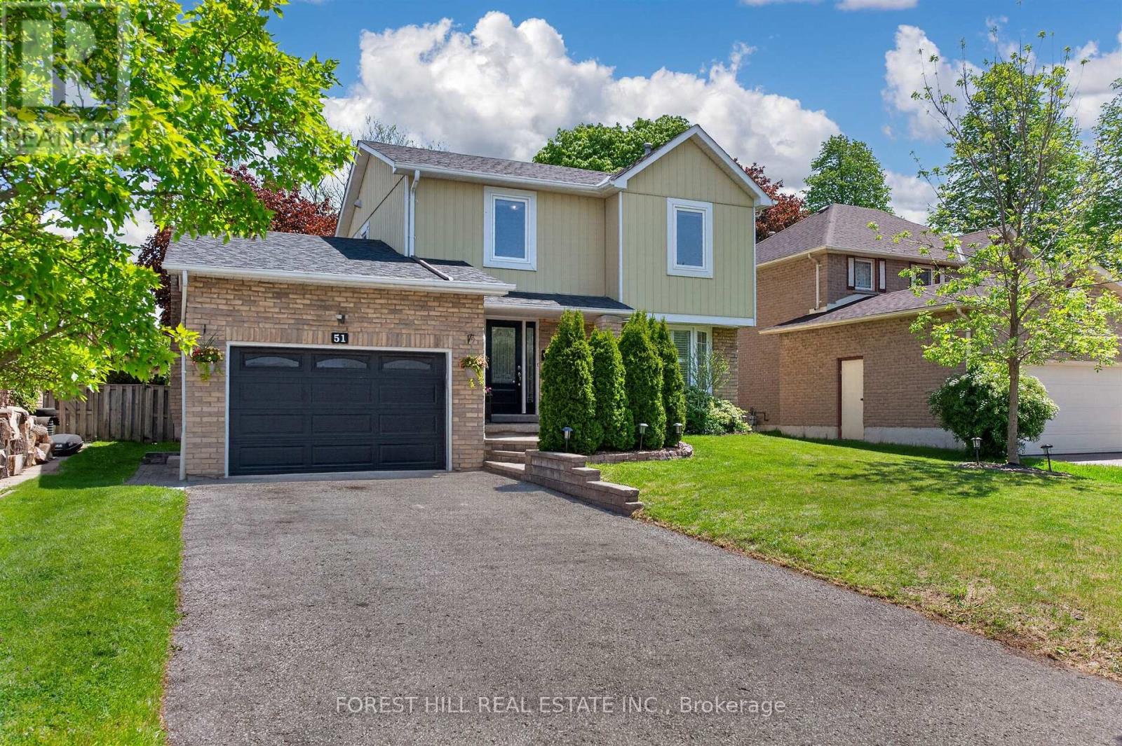 51 Winston Crescent, Whitby, Ontario  L1N 6Y3 - Photo 2 - E13221918