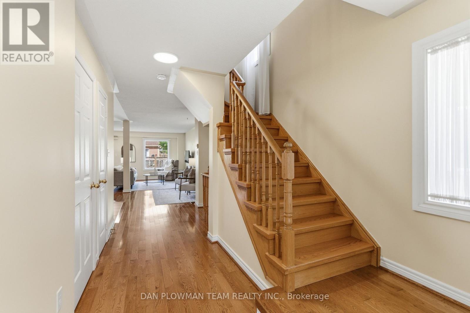 19 Davidson Street, Whitby, Ontario  L1P 1V9 - Photo 13 - E13222140